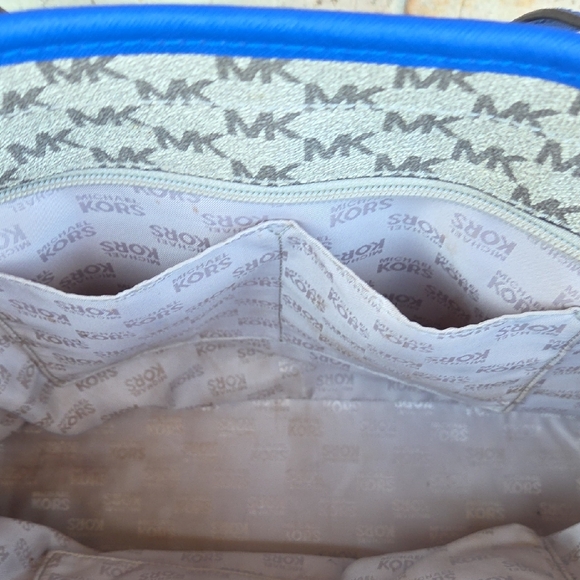 Michael Kors Signature Tote in Blue and Tan - Picture 10 of 16